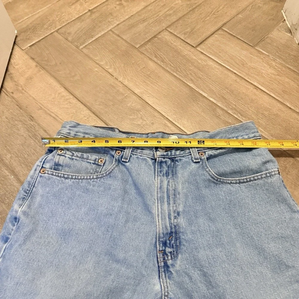 Vintage Levi's 550 Relaxed Light Wash Denim Jeans 34x32 Mexico Perfectly Worn